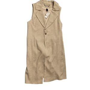 White House Black Market Sleeveless Jacket, size M, NWT